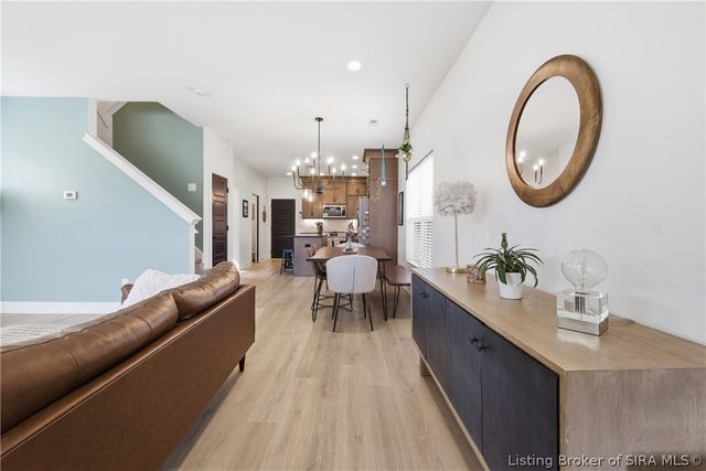 621 Thomas Street, New Albany, IN 47150