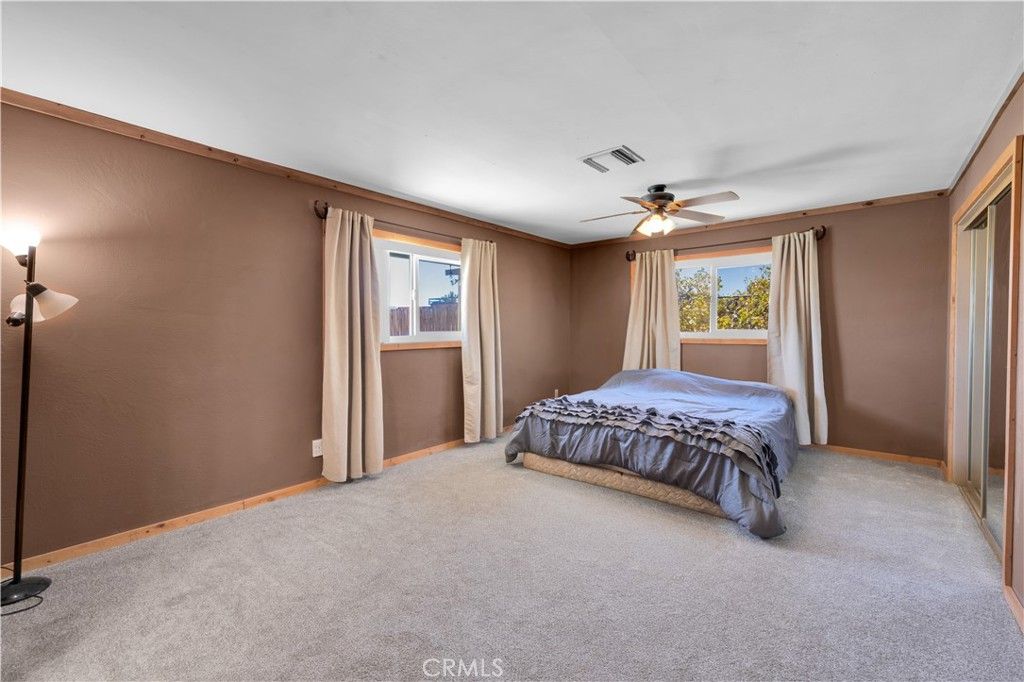 Image 21 of property listing at 57050 Mesa Drive, Yucca Valley, CA 92284