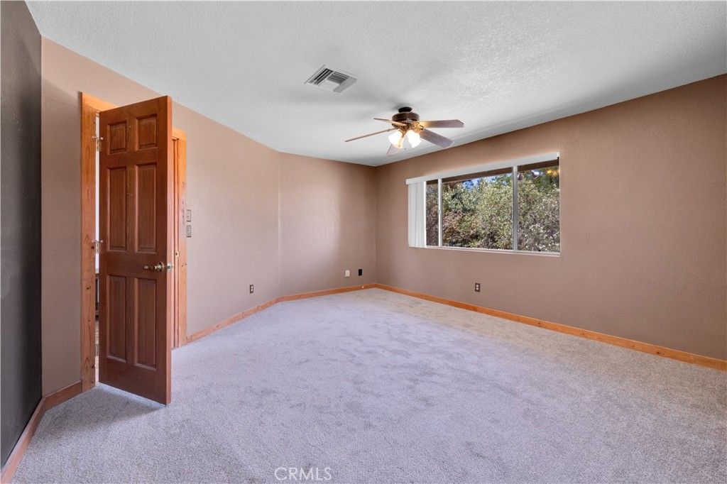Image 31 of property listing at 57050 Mesa Drive, Yucca Valley, CA 92284