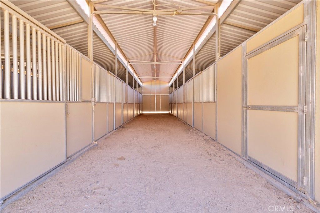 Image 43 of property listing at 57050 Mesa Drive, Yucca Valley, CA 92284