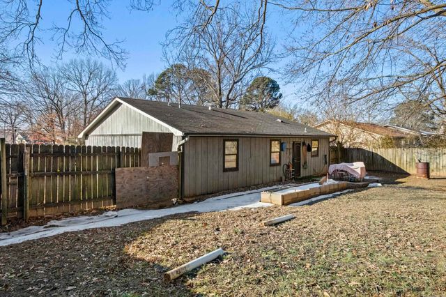 1000 Liberty Dr, Jacksonville, AR 72076