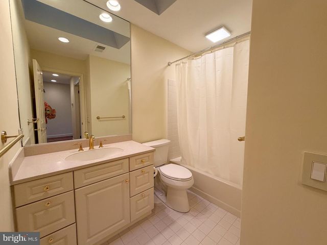 814 PRITCHARD PL, Newtown Square, PA 19073