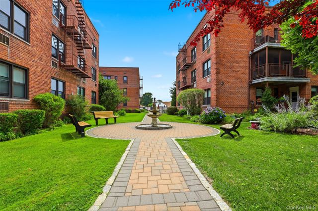 953 W Boston Post Road 3A, Mamaroneck, NY 10543