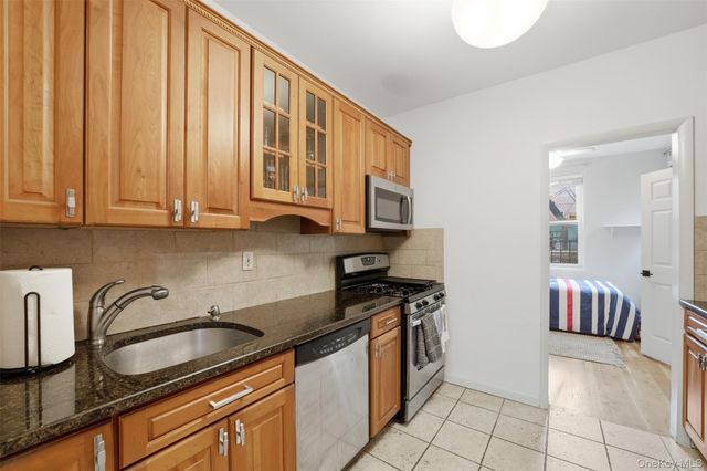 953 W Boston Post Road 3A, Mamaroneck, NY 10543