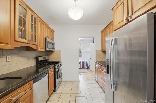 953 W Boston Post Road 3A, Mamaroneck, NY 10543