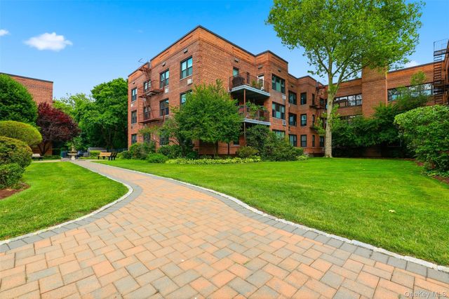 953 W Boston Post Road 3A, Mamaroneck, NY 10543