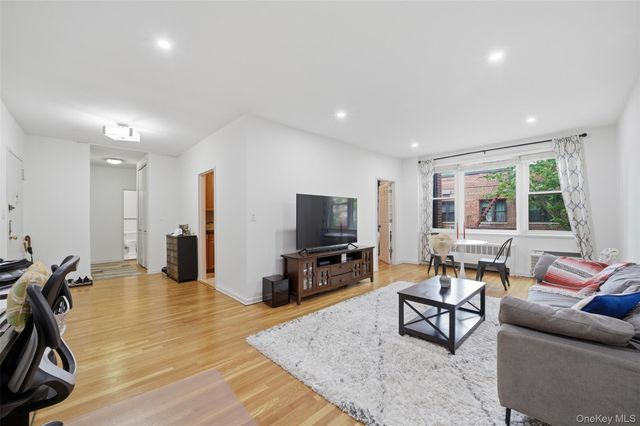 953 W Boston Post Road 3A, Mamaroneck, NY 10543