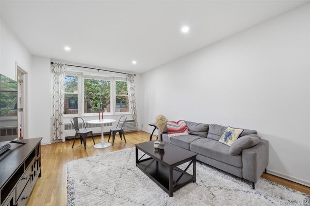 953 W Boston Post Road 3A, Mamaroneck, NY 10543
