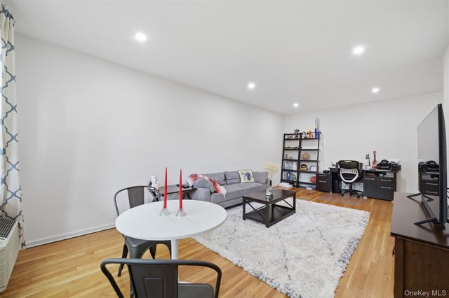 953 W Boston Post Road 3A, Mamaroneck, NY 10543