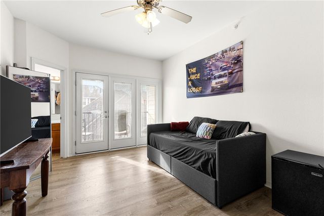 305 Holleman Drive E 701, College Station, TX 77840