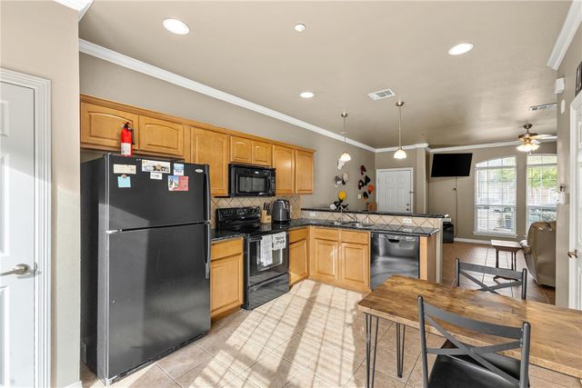 305 Holleman Drive E 701, College Station, TX 77840