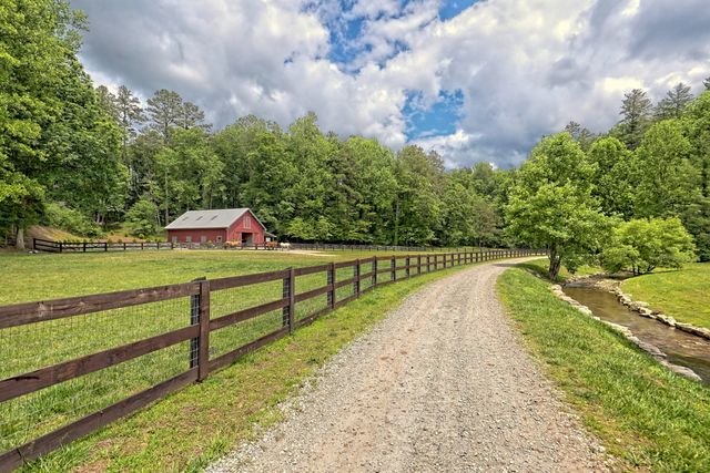 3622 Sandy Ford Road, Clayton, GA 30525