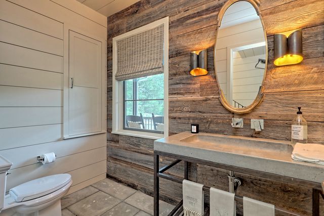 3622 Sandy Ford Road, Clayton, GA 30525