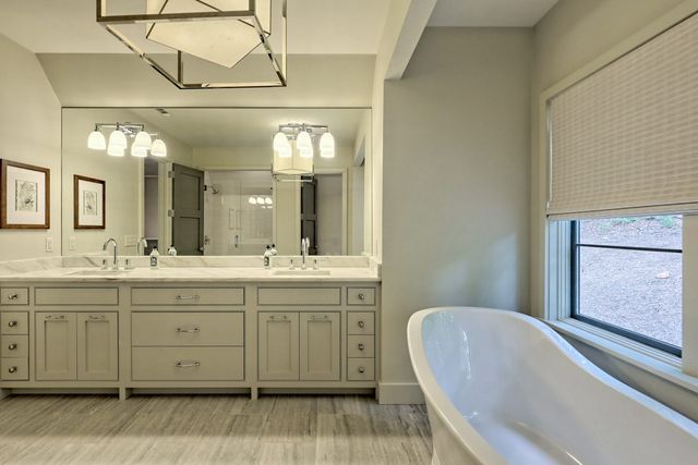 3622 Sandy Ford Road, Clayton, GA 30525