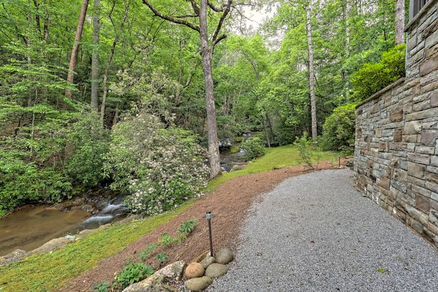 3622 Sandy Ford Road, Clayton, GA 30525