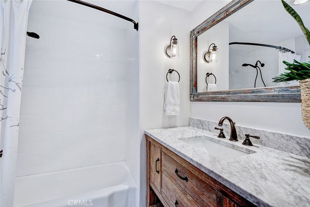 320 31st Street, Manhattan Beach, CA 90266
