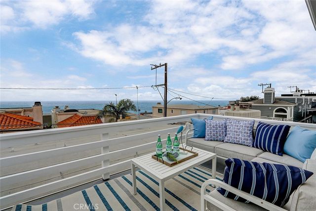 320 31st Street, Manhattan Beach, CA 90266