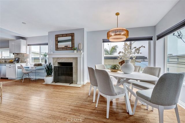 320 31st Street, Manhattan Beach, CA 90266