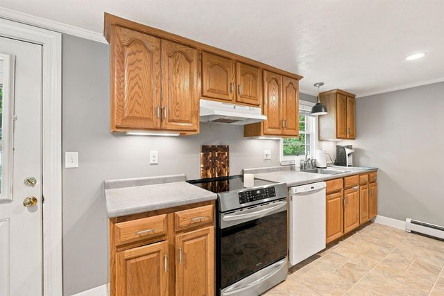 222 Airport Road, Concord, NH 03301