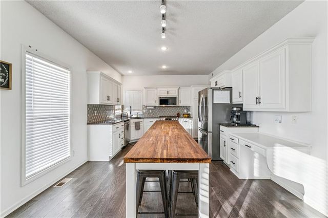 32349 W 165th Terrace, Gardner, KS 66030