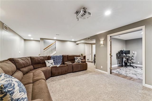 32349 W 165th Terrace, Gardner, KS 66030