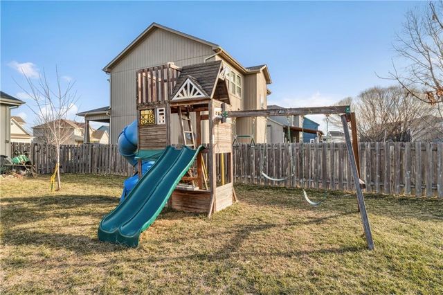 32349 W 165th Terrace, Gardner, KS 66030