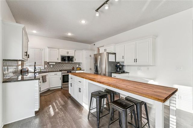 32349 W 165th Terrace, Gardner, KS 66030