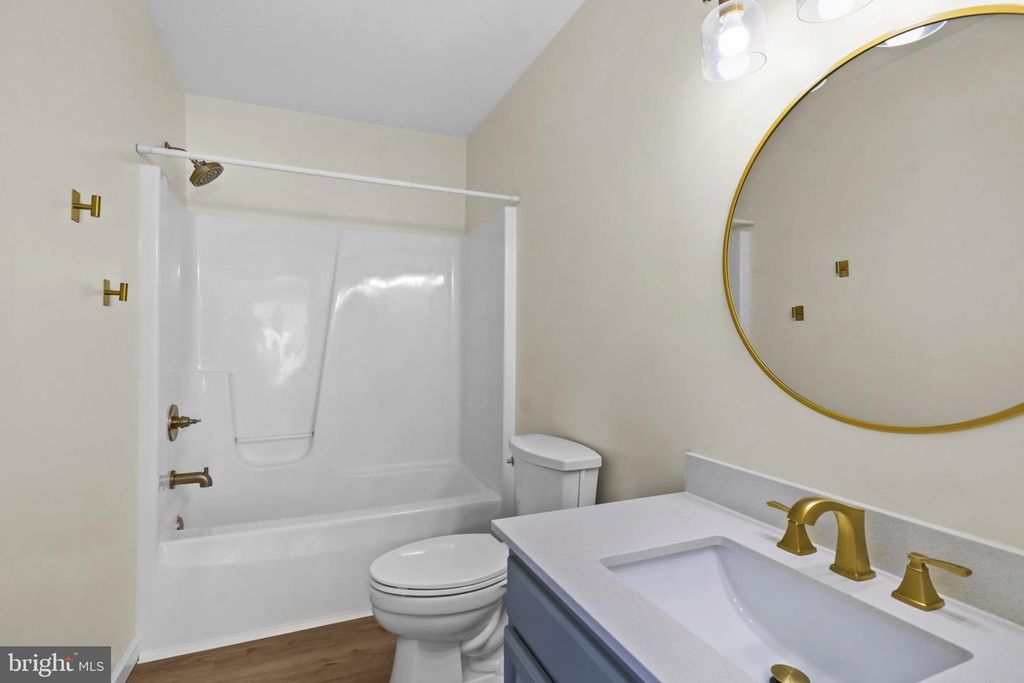 Image 18 of property listing at 23260 HILLTOP DR, Bushwood, MD 20618