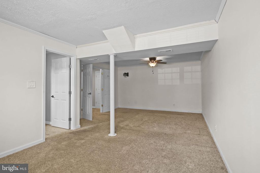 Image 31 of property listing at 23260 HILLTOP DR, Bushwood, MD 20618