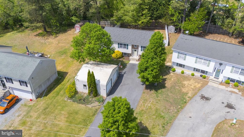 Image 39 of property listing at 23260 HILLTOP DR, Bushwood, MD 20618