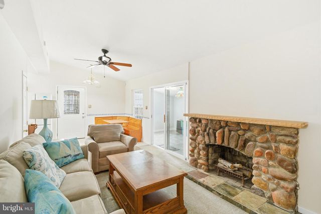 43 LAWRENCE DRIVE, Manahawkin, NJ 08050