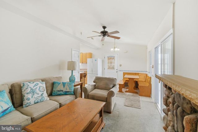 43 LAWRENCE DRIVE, Manahawkin, NJ 08050