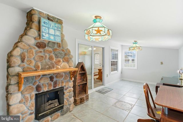 43 LAWRENCE DRIVE, Manahawkin, NJ 08050