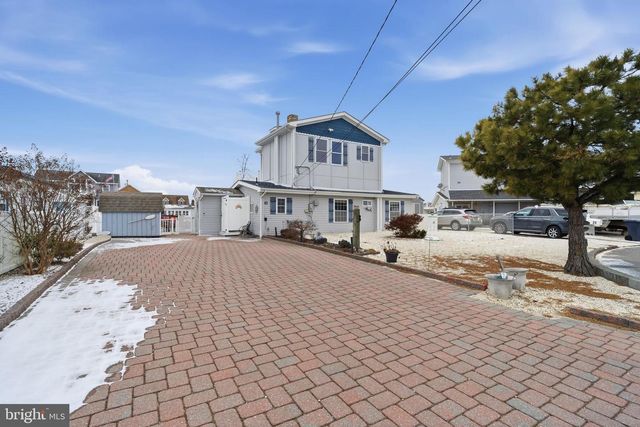 43 LAWRENCE DRIVE, Manahawkin, NJ 08050