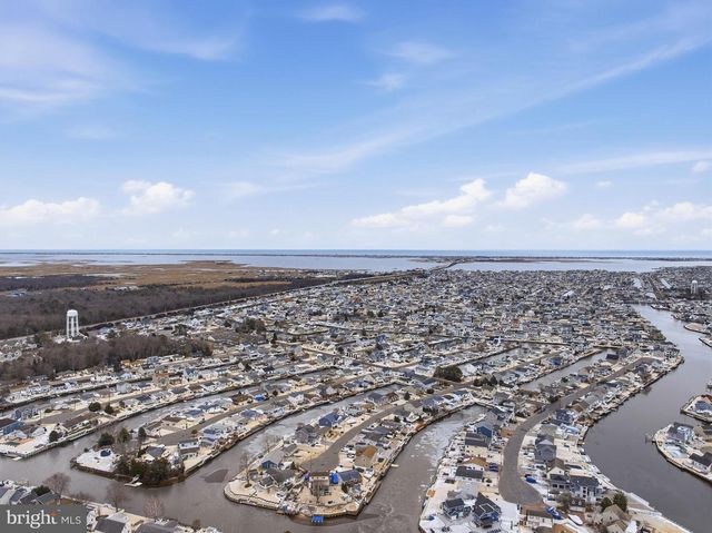 43 LAWRENCE DRIVE, Manahawkin, NJ 08050