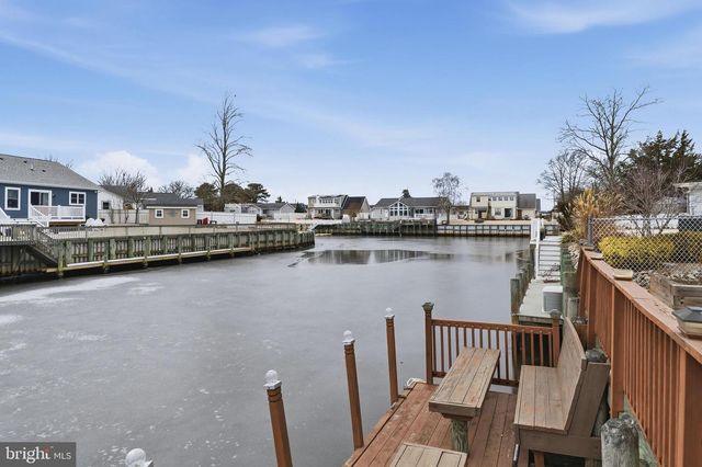 43 LAWRENCE DRIVE, Manahawkin, NJ 08050