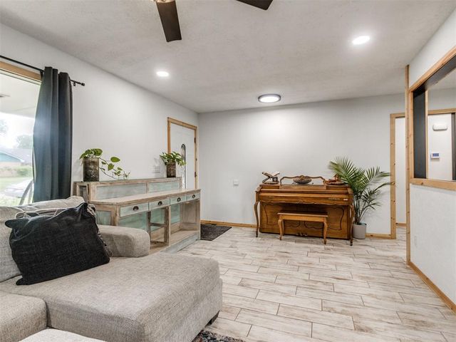 436 Claremont Drive, Norman, OK 73069