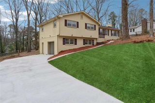 1573 Deerwood Lane, Acworth, GA 30102