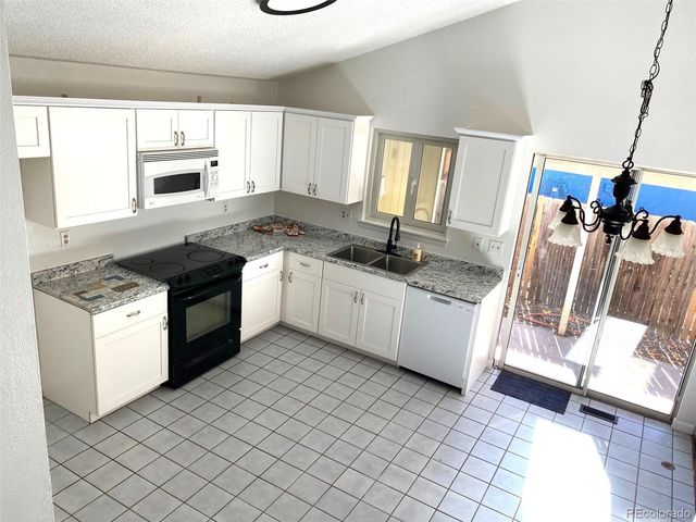 4865 S Espana Lane, Centennial, CO 80015