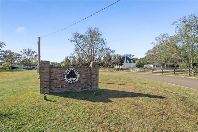 0 Acorn Way, Grand Bay, AL 36541