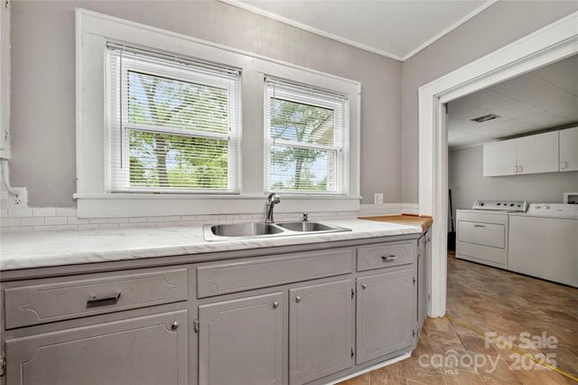 725 W Graham Street, Shelby, NC 28150