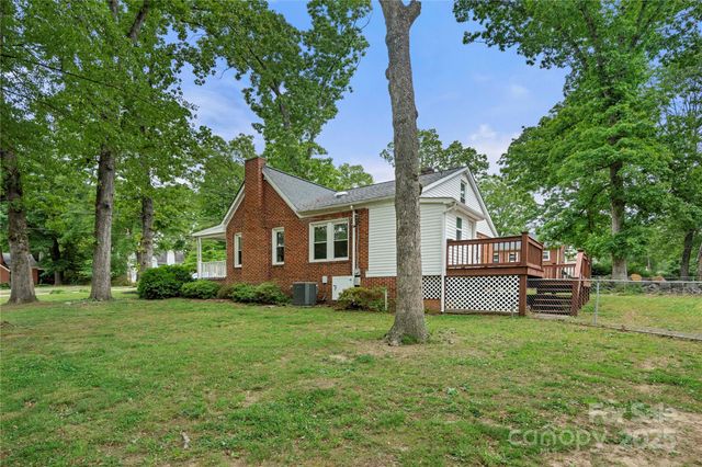 725 W Graham Street, Shelby, NC 28150