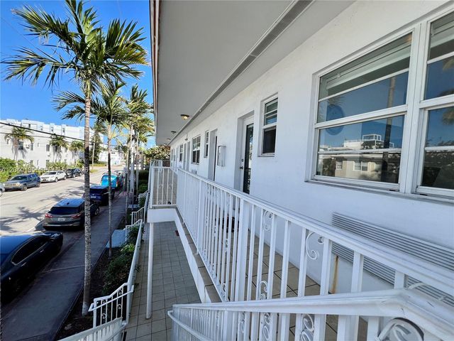 450 77th St 6, Miami Beach, FL 33141