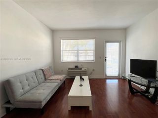 450 77th St 6, Miami Beach, FL 33141