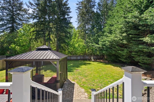100 E Cardinal Court, Allyn, WA 98524