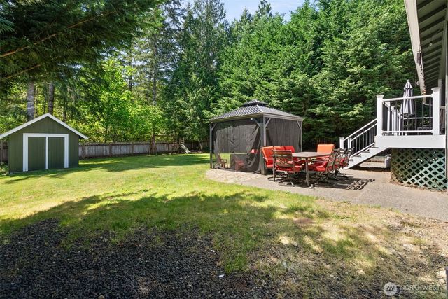 100 E Cardinal Court, Allyn, WA 98524