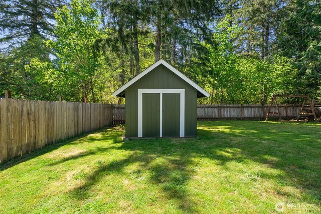 100 E Cardinal Court, Allyn, WA 98524