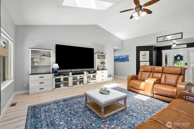 100 E Cardinal Court, Allyn, WA 98524