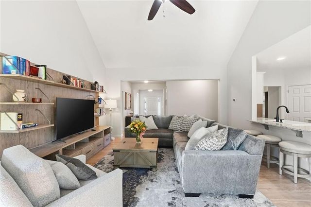 2351 Owens Valley Run, Kennesaw, GA 30152