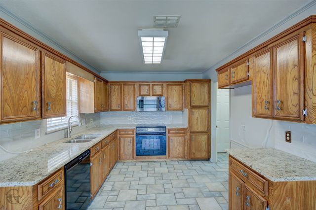 5908 Stockwood Street, Bossier City, LA 71111